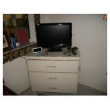 1 OF 3 FLAT TV