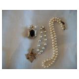 PEARL & GOLD JEWELRY