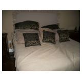 TWIN ADJUSTABLE BEDS