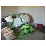 BEAUTIFUL LINENS & PILLOWS