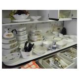 FULL KITCHEN!!!