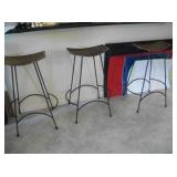 3 BAR STOOLS (+ 2 LOW STOOLS)