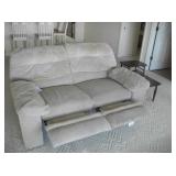 DOUBLE RECLINERS & MATCHING SLEEPER