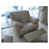 NATUZZI LEATHER RECLINER