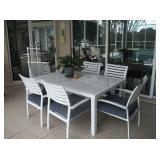 METAL TABLE & 6 CHAIRS