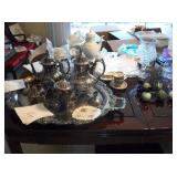 ROSEWOOD TABLE/6 CHAIRS