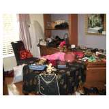 VISIT THE BOUTIQUE