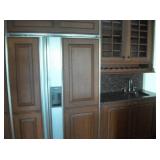 SUB-ZERO REFRIGERATOR