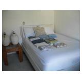 QUEEN SEALY BEAUTYREST