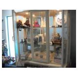 LIGHTED DISPLAY CABINET