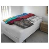 QUEEN SEALY BEAUTYREST