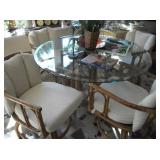 TABLE/4 CASTOR CHAIRS