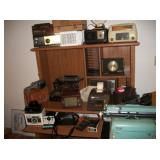 VINTAGE RADIOS - TYPEWRITERS - CAMERAS & CLOCKS
