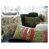 NEW PILLOWS & BED LINENS