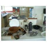 LOTS OF KITCHEN ITEMS