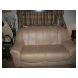 LEATHER LOVE SEAT