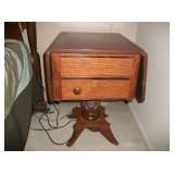 ANTIQUE STAND (HAS ALL KNOBS)