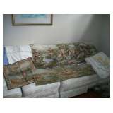 TAPESTRIES & LINENS