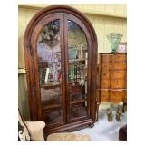 Fine Antiques, Designer Furnishings, Art, Persian Rugs 