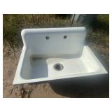 Nice Cast Iron Sink no Chips