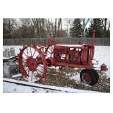 FARMALL STEEL WHEELED F14 FARM TRACTOR RUNS