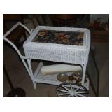GORGEOUS FLOWERES SERVING CART