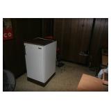 COLLEGE REFRIGERATOR