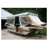 NICE CLEAN POPUP CAMPER