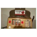 VINTAGE SLOT MACHINE