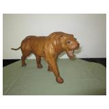 cat sculpture