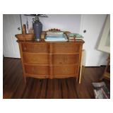 dresser w/mirror