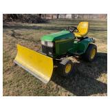 John Deere Lawn Tractor