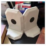 Dupont Book Ends