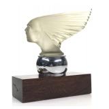 VINTAGE CZECH ART DECO "VICTOIRE" GLASS HOOD ORNAMENT SCULPTURE