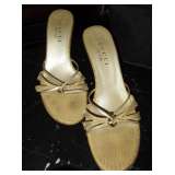 GUCCI GOLD SHOES - ORIGINAL: $ 450 -- ASKING: $ 95