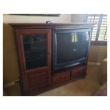 Entertainment Console, TV