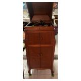 1916 Victrola