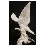1066	LLADRO SPREAD WING BIRD, 11 1/2 IN HIGH	70	150	25	PLEASE PAY ATTENTION FOR DAILY ADDITIONS TO T