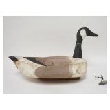 1096	LARGE CARVED WOODEN GOOSE DECOY W/ WEIGHT SIGNED SPP 23 IN L 	100	200	25	PLEASE PAY ATTENTION F