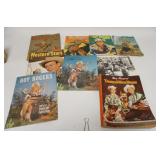 1155	VINTAGE ROY ROGERS LOT OF PAPER ITEMS, COMIC BOOKS, SOUVENIR PROGRAMS, ETC.	25	50	10	PLEASE PAY
