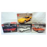 1003	LOT OF 4 AMT ERTL MODEL KITS, KITS ARE POSSIBLY COMPLETE, NOT GUARENTEED	50	100	10	PLEASE PAY A