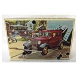 1158	AMT BONNIE AND CLYDE 32 FORD VICKY MODEL CAR KIT. KITS ARE POSSIBLY COMPLETE, NOT GUARANTEED	50