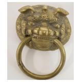 1146	BRASS FOO DOG DOOR KNOCKER. 3 1/2 IN W 4 1/2 IN L 	40	80	10	PLEASE PAY ATTENTION FOR DAILY ADDI