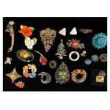 1049	LARGE LOT OF COSTUME PINS INCLUDING STAFFORDSHIRE, M. KATZ AND MORE