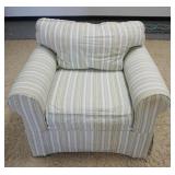 1085	CRAFTMASTER UPHOLSTERED ARM CHAIR, 38 IN WIDE