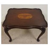 1095	SMALL INLAID TABLE, CARVING ON THE LEGS, 26 IN X 20 IN X 21 1/2 IN HIGH