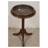 1181	SMALL OCCASIONAL STAND WITH SILVER PLATE INSET TRAY, 12 IN X 20 IN H