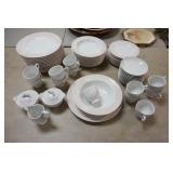 1251	MIKASA CLASSIC FLAIR PEACG DINNERWARE 61 PIECES