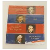 1187	UNITED STATES MINT SET 2007 PRESIDENTIAL $1 UNCIRCULATED COIN SET, PHILA AND DENVER