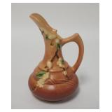 1129	ROSEVILLE SNOWBERRY EWER, 6 1/2 IN HIGH